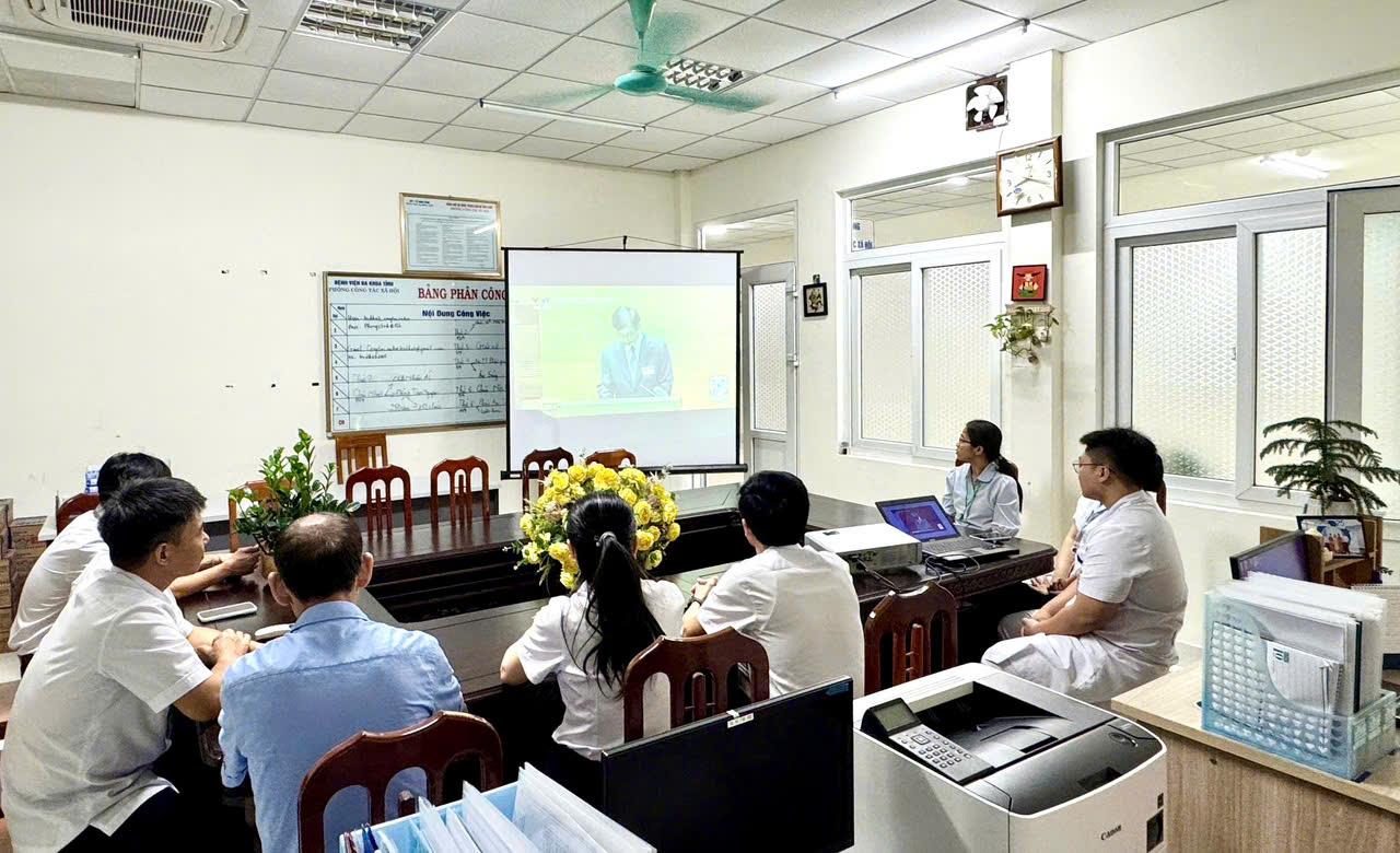 Đảng bộ bộ phận Bệnh viện Đa khoa tỉnh Ninh Bình tổ chức nghiên cứu, học tập Nghị quyết Hội nghị Trung ương 2 khóa XIV.