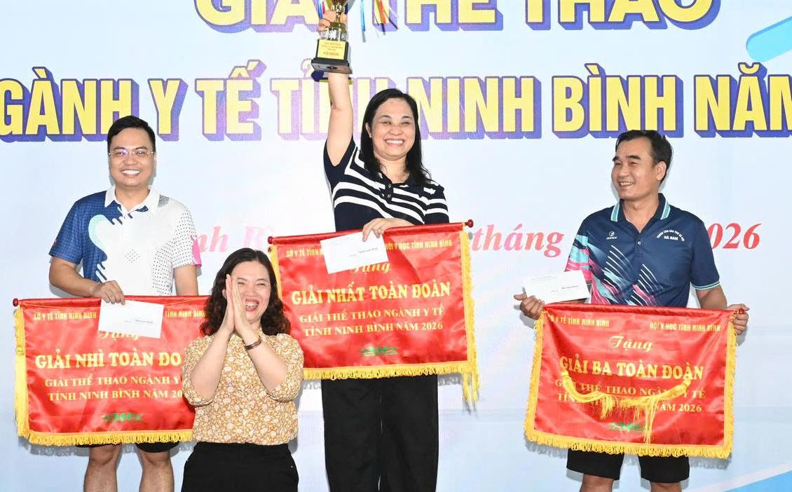 BỆNH VIỆN ĐA KHOA TỈNH NINH BÌNH GIÀNH GIẢI NHẤT TOÀN ĐOÀN – KHẲNG ĐỊNH PHONG TRÀO THỂ THAO MẠNH MẼ