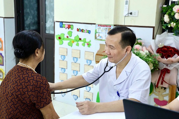 KHÁM SỨC KHỎE ĐỊNH KỲ MIỄN PHÍ TẠI PHƯỜNG TÂY HOA LƯ.