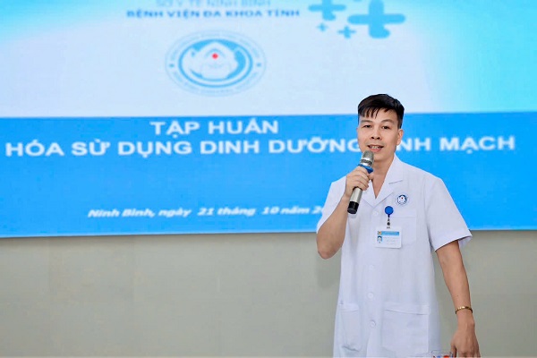 TỔ CHỨC TẬP HUẤN "TỐI ƯU HÓA SỬ DỤNG DINH DƯỠNG TĨNH MẠCH TRỌNG ĐIỀU TRỊ NỘI TRÚ".