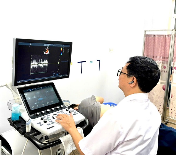 Tổ chức khám sức khỏe định kỳ cho cán bộ, công nhân viên chức của Ngân hàng thương mại cổ phần Công thương Việt Nam - Chi nhánh Ninh Bình.