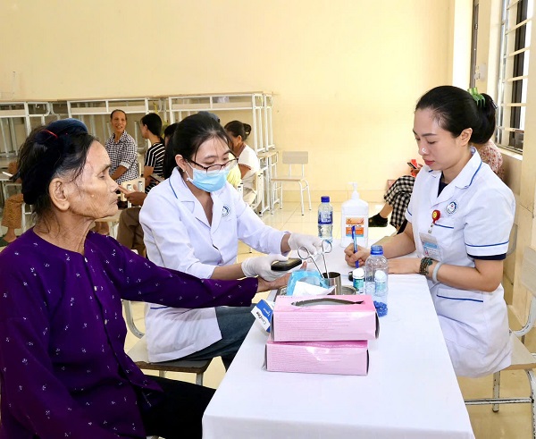 KHÁM SỨC KHỎE ĐỊNH KỲ MIỄN PHÍ TẠI PHƯỜNG TÂY HOA LƯ